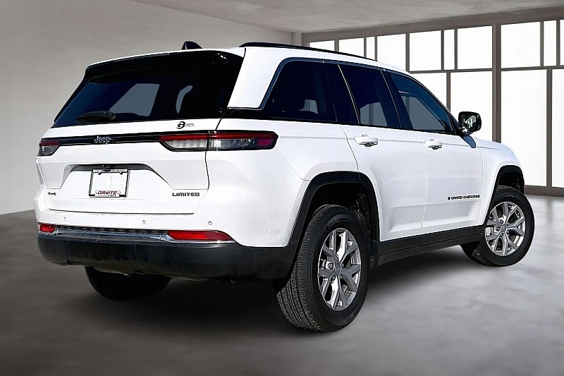 2022 Jeep Grand Cherokee Limited photo 3