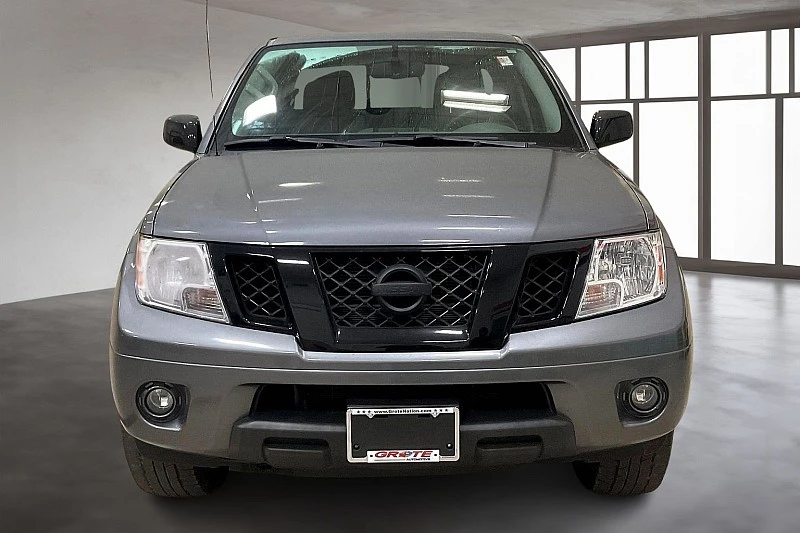 2020 Nissan Frontier SV photo 3