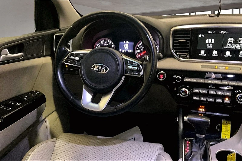 2021 Kia Sportage EX photo 4