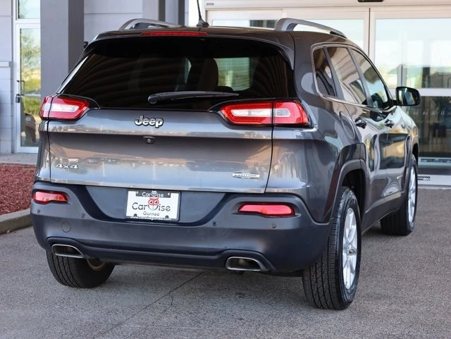 2016 Jeep Cherokee Latitude photo 4