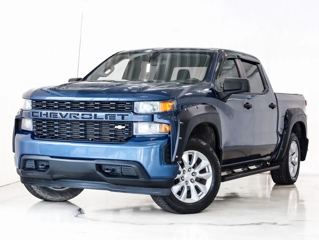 2019 Chevrolet Silverado 1500 Custom photo 3