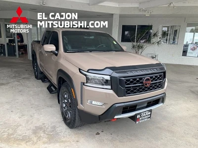 2023 Nissan Frontier PRO-X's photo
