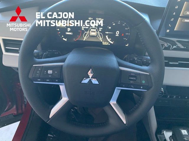 2026 Mitsubishi Outlander SE - Photo 12