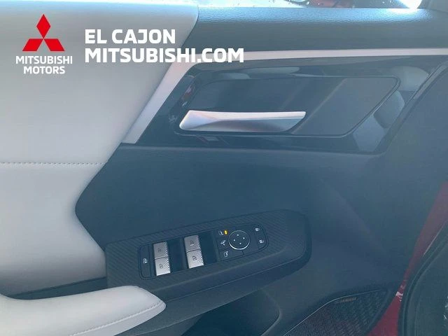 2026 Mitsubishi Outlander SE - Photo 8