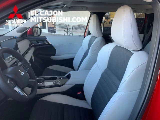 2026 Mitsubishi Outlander SE - Photo 10
