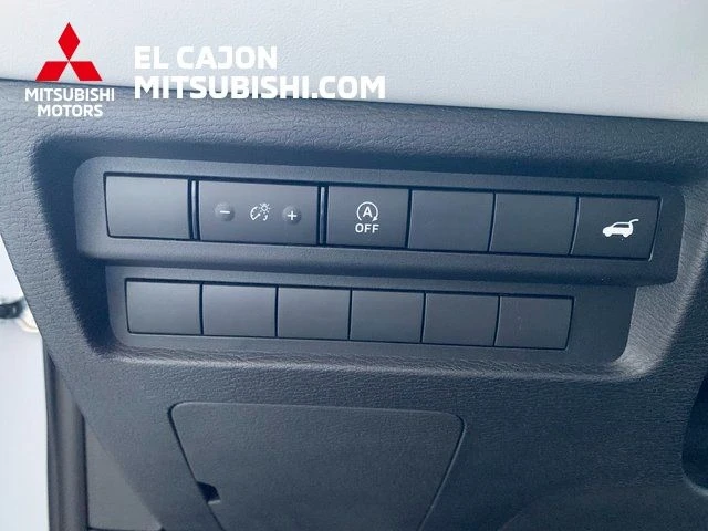 2026 Mitsubishi Outlander SEL - Photo 19