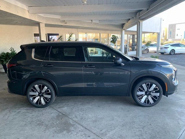 2026 Mitsubishi Outlander SEL - Photo 1
