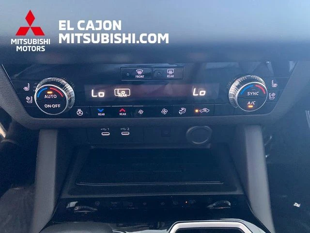 2026 Mitsubishi Outlander SEL - Photo 14