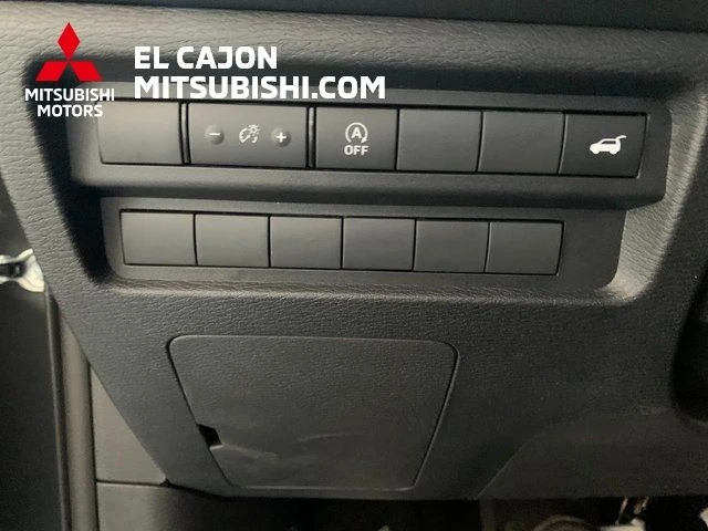 2026 Mitsubishi Outlander SEL - Photo 22