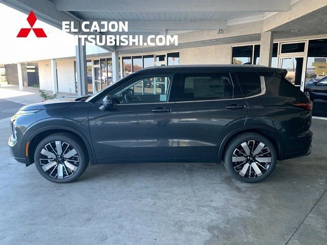 2026 Mitsubishi Outlander SEL - Photo 6