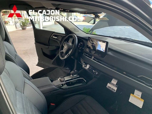 2026 Mitsubishi Outlander SE - Photo 22