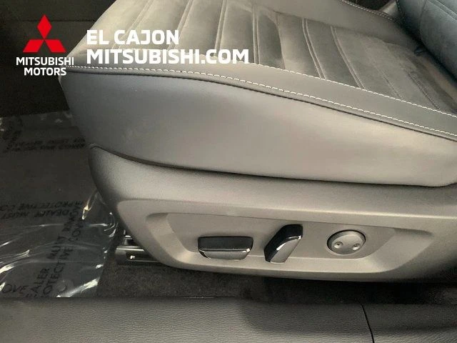 2026 Mitsubishi Outlander SE - Photo 8