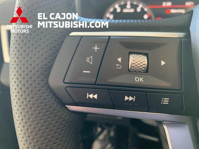 2026 Mitsubishi Outlander SE - Photo 17