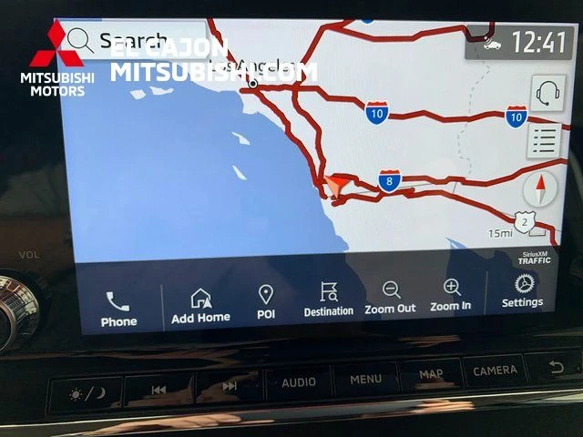 2025 Mitsubishi Outlander Plug-in Hybrid SE - Photo 19