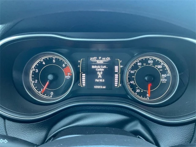 2021 Jeep Cherokee Latitude photo 2