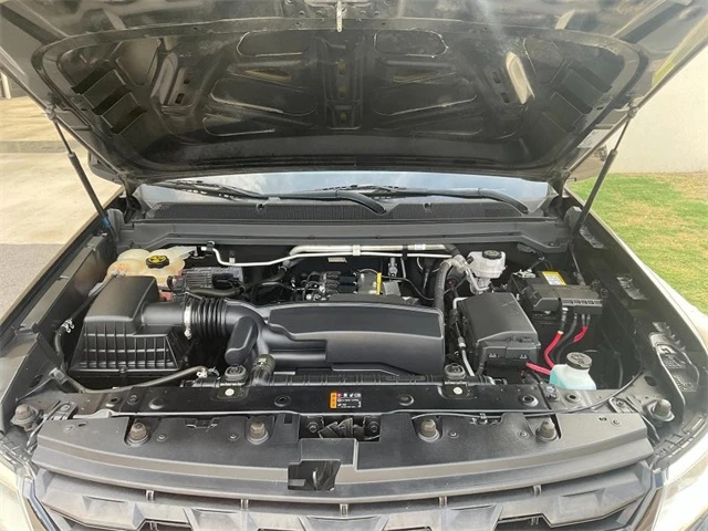 2022 Chevrolet Colorado LT photo 4