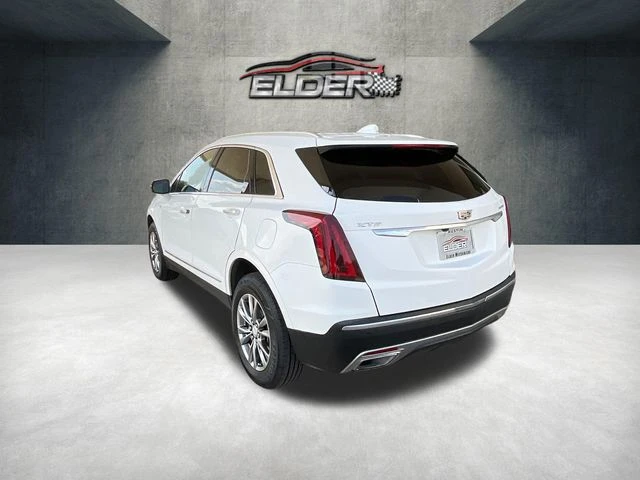 Elder Mitsubishi