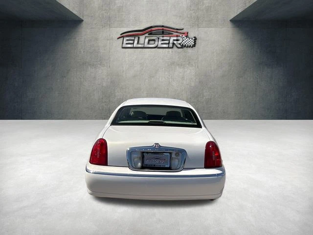 Elder Mitsubishi
