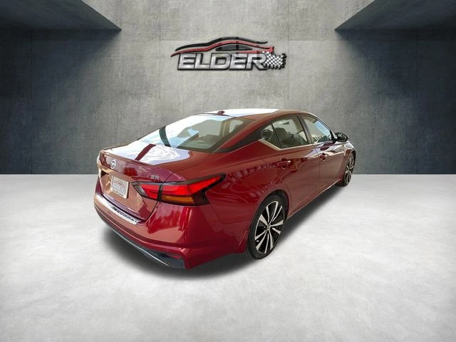 Elder Mitsubishi