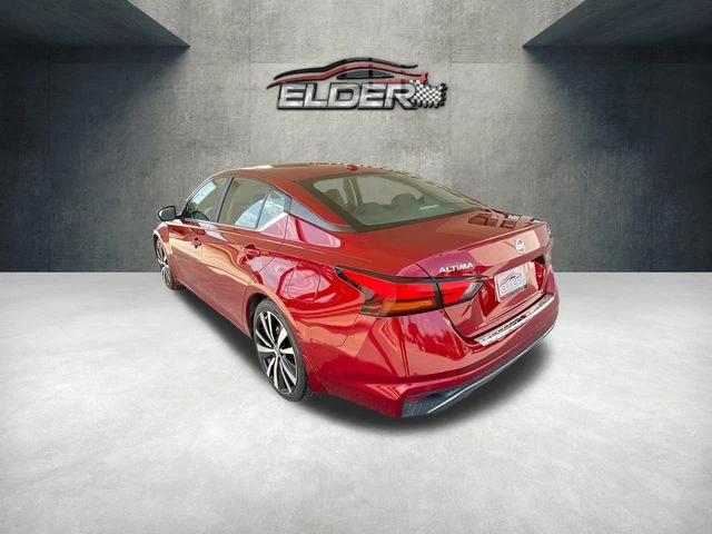 Elder Mitsubishi