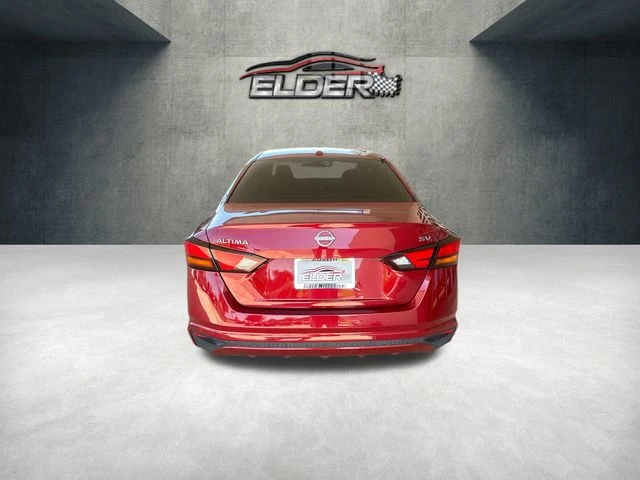 Elder Mitsubishi