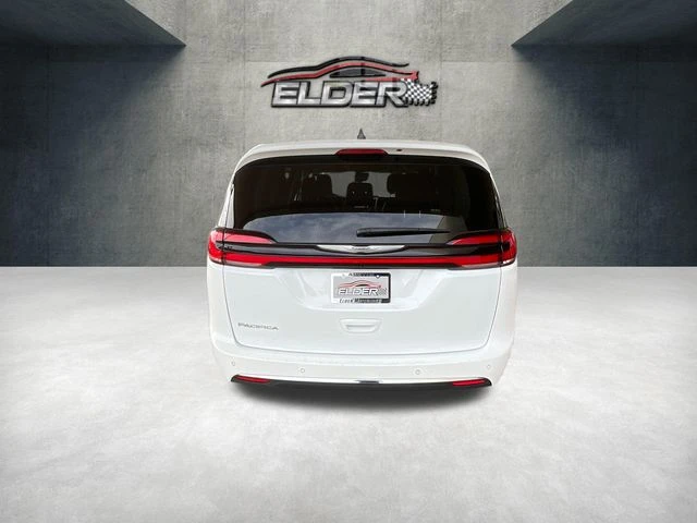 Elder Mitsubishi