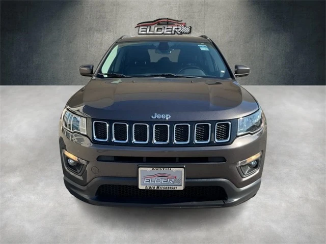 2021 Jeep Compass Latitude photo 3