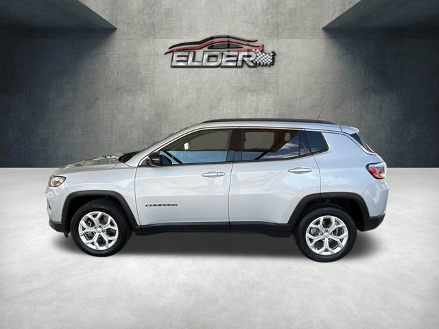 2024 Jeep Compass Latitude 4X4's photo