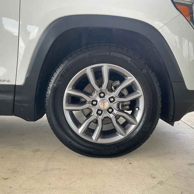 2024 GMC Terrain SLT - Photo 8