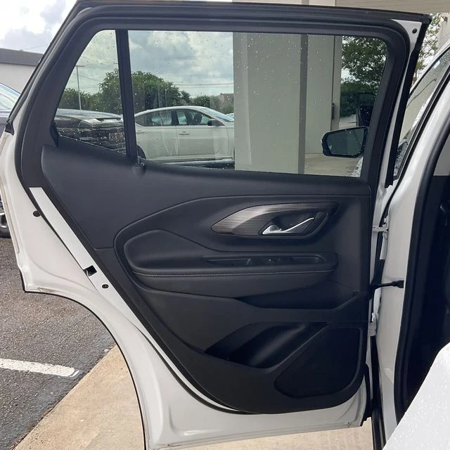 2024 GMC Terrain SLT - Photo 22