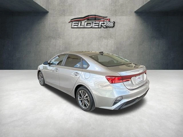 Elder Mitsubishi