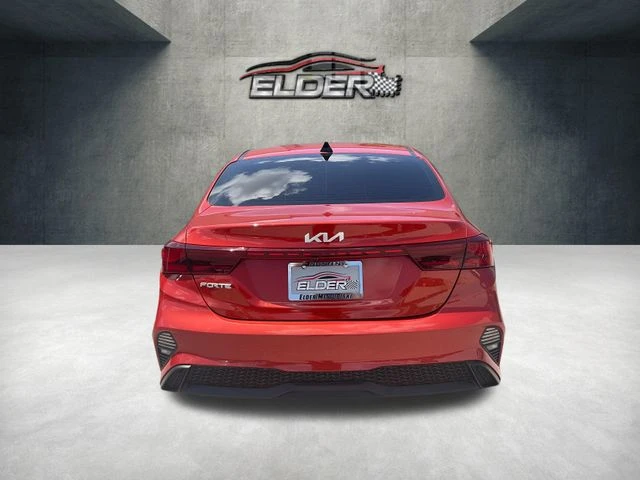 Elder Mitsubishi