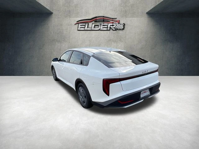 Elder Mitsubishi