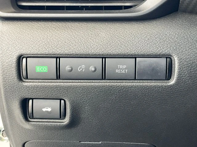 2025 Nissan Sentra S - Photo 13
