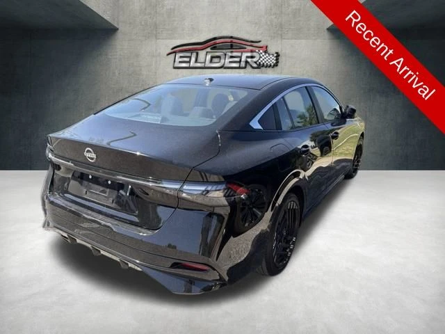 Elder Mitsubishi
