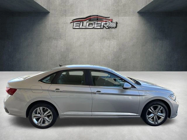 Elder Mitsubishi