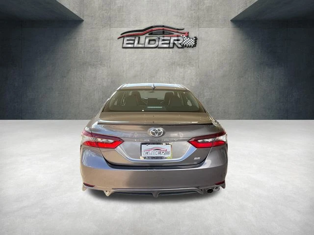 Elder Mitsubishi