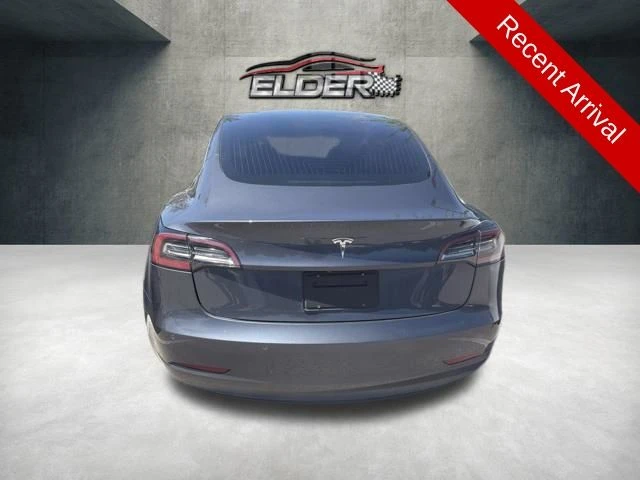 Elder Mitsubishi