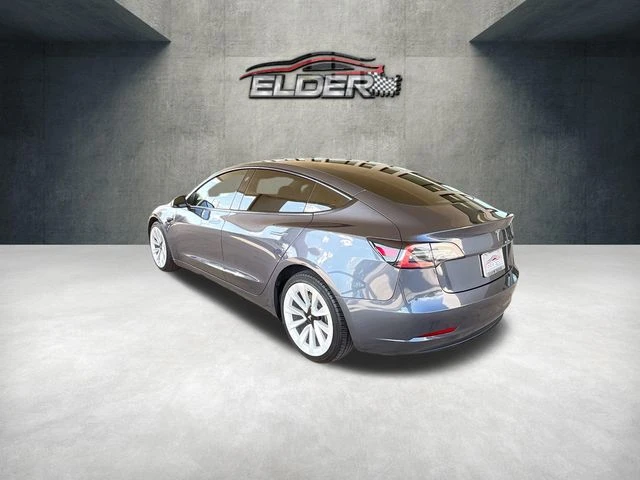 Elder Mitsubishi