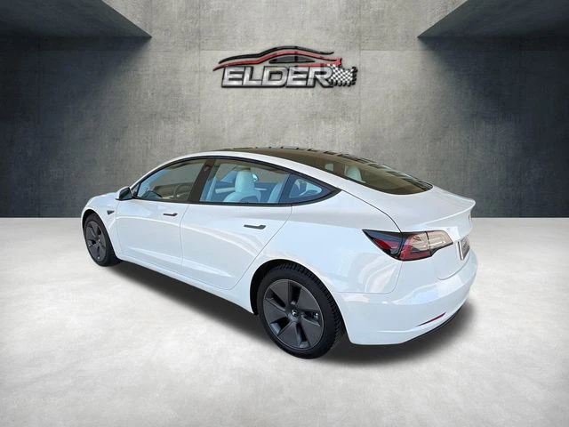 Elder Mitsubishi