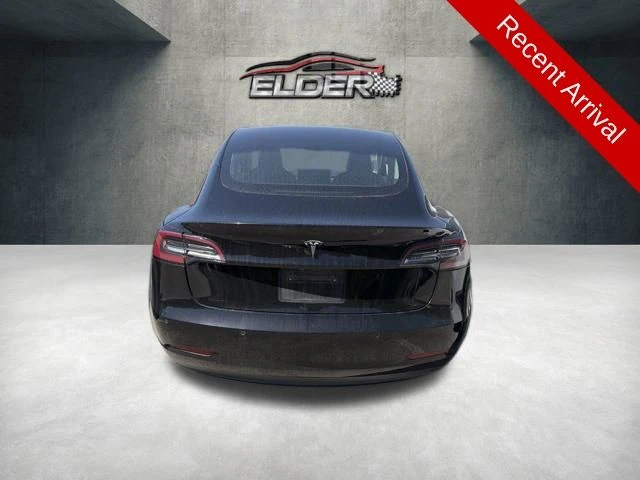 Elder Mitsubishi