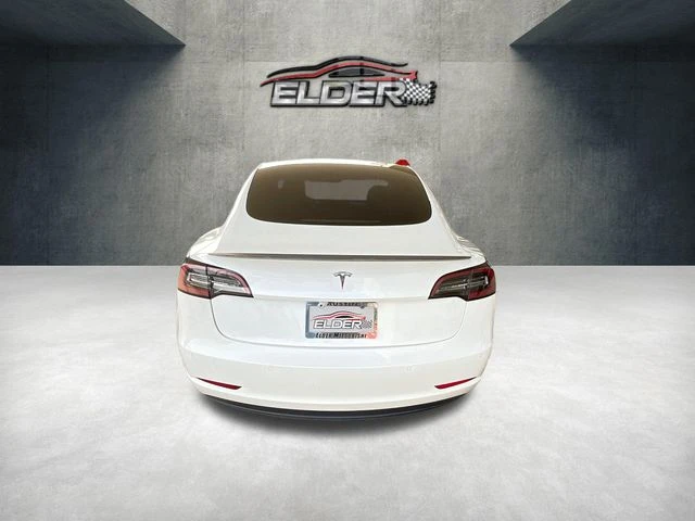 Elder Mitsubishi