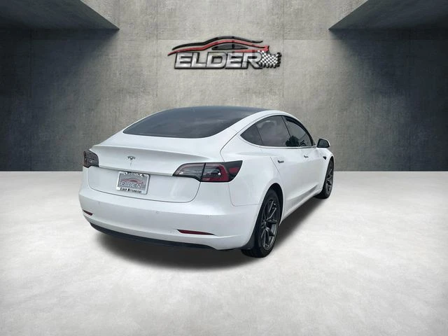 Elder Mitsubishi