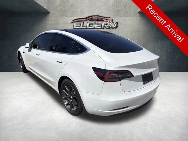Elder Mitsubishi