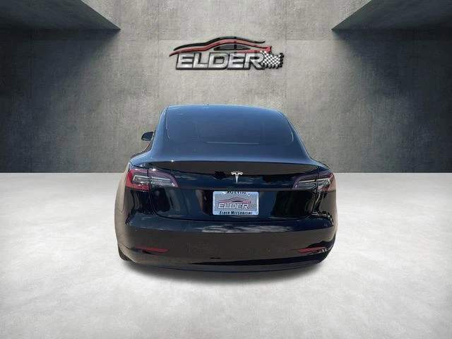 Elder Mitsubishi