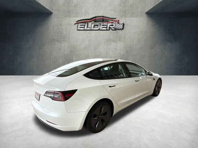 Elder Mitsubishi