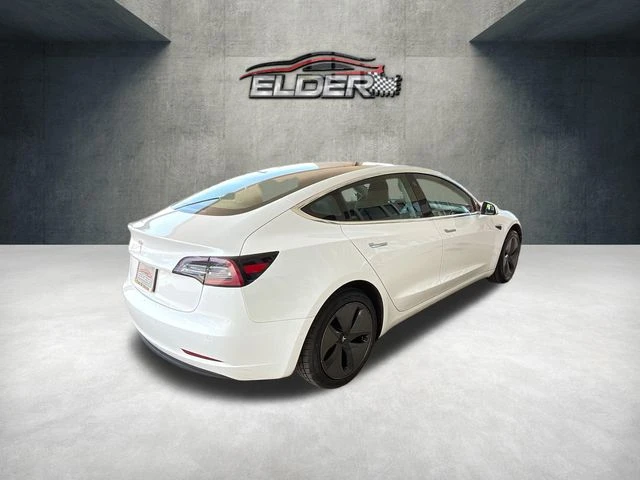 Elder Mitsubishi