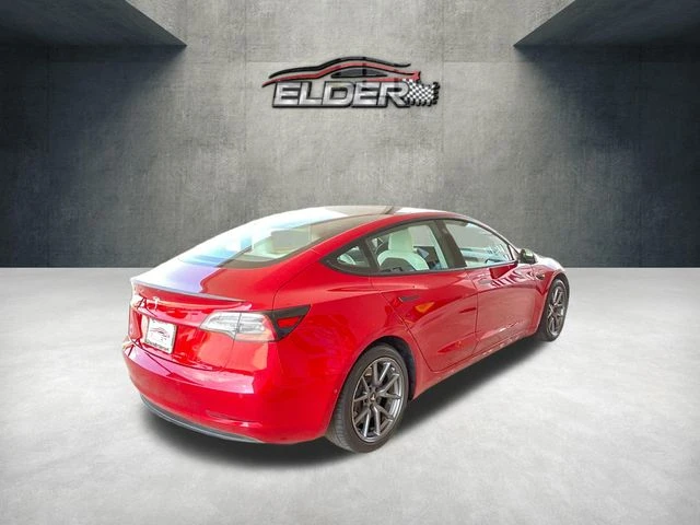 Elder Mitsubishi