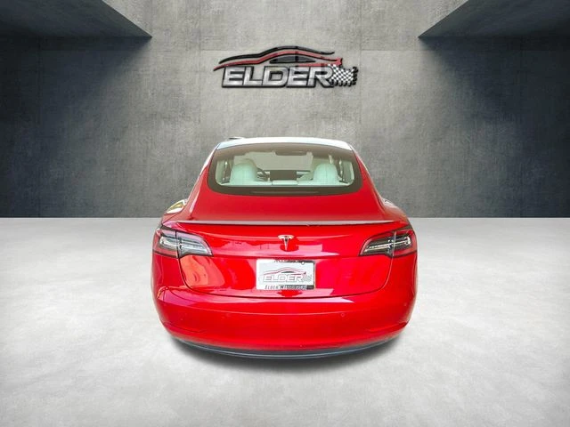Elder Mitsubishi