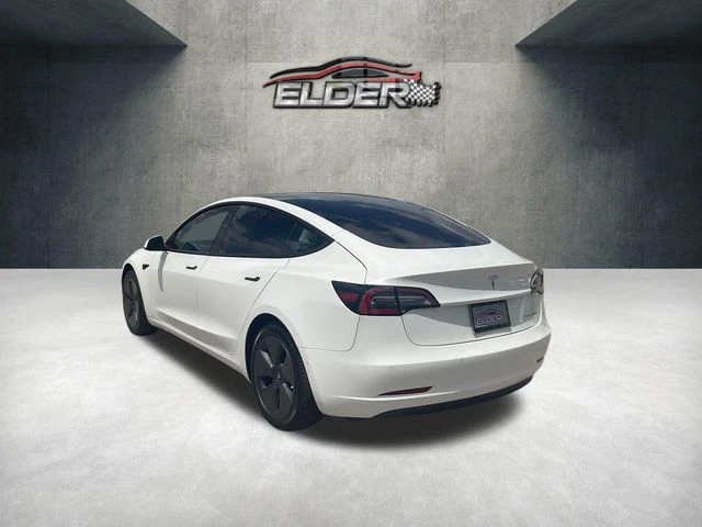 Elder Mitsubishi